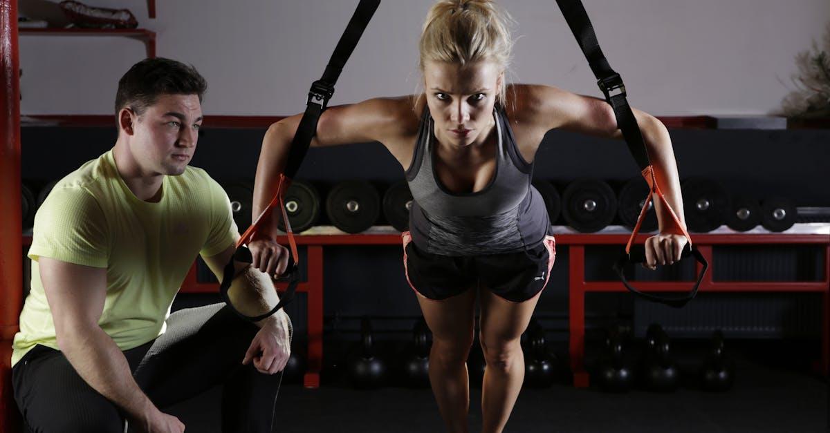 Forståelse af træningsbælte, straps og wrist wraps: En guide for fitnessentusiaster